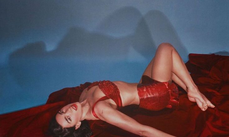 📸 Dua Lipa Stuns in British Vogue Shoot by David Sims